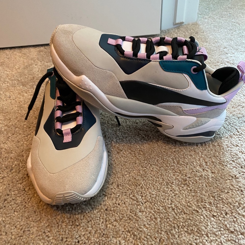 Pumas - Picture 2 of 4
